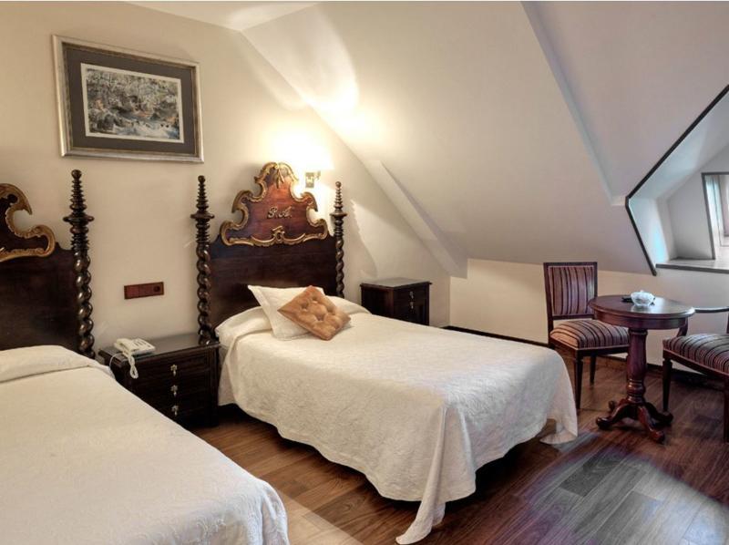 Hotel Y Apartamentos Arias Navia Szoba fotó